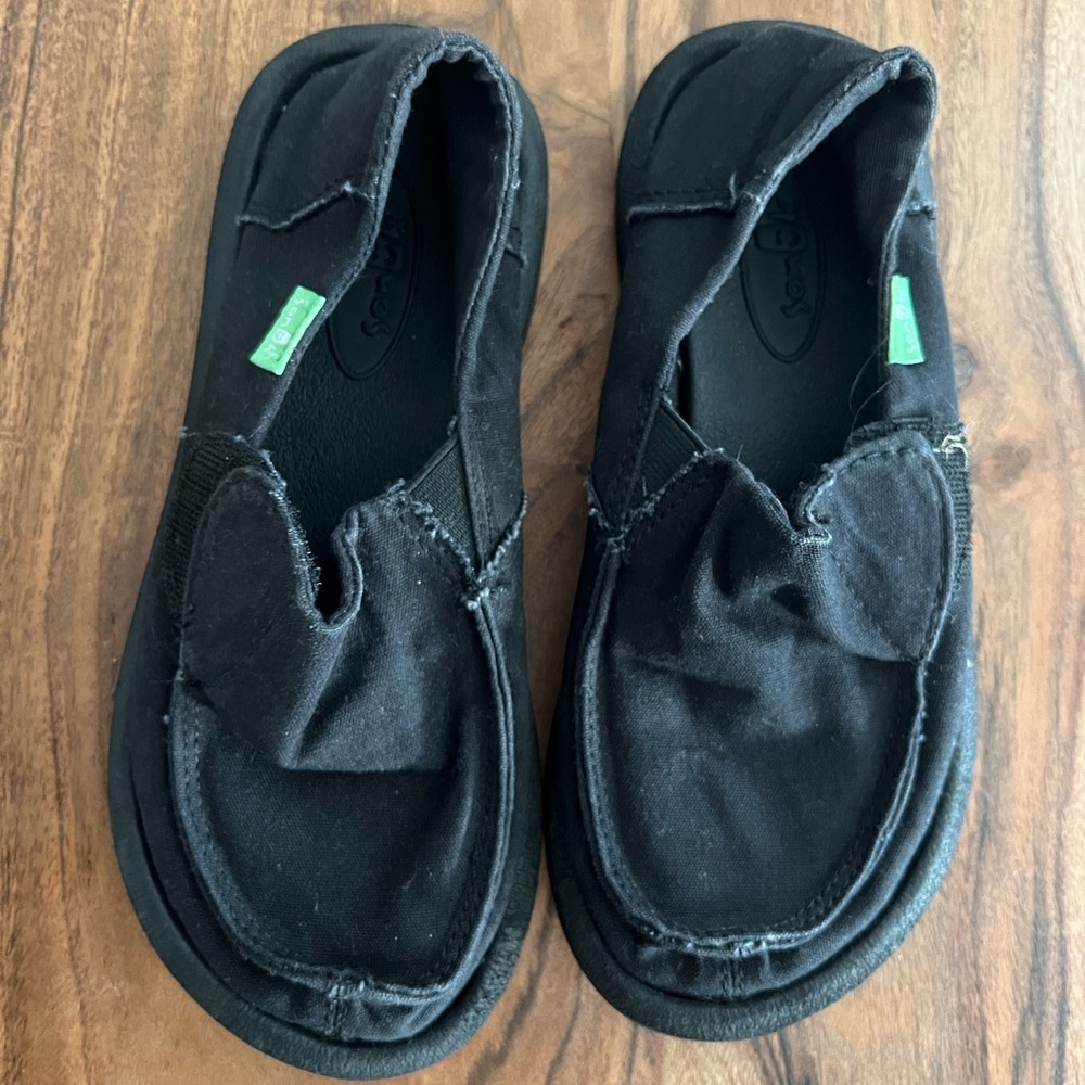 Unisex Sanuk Shoes